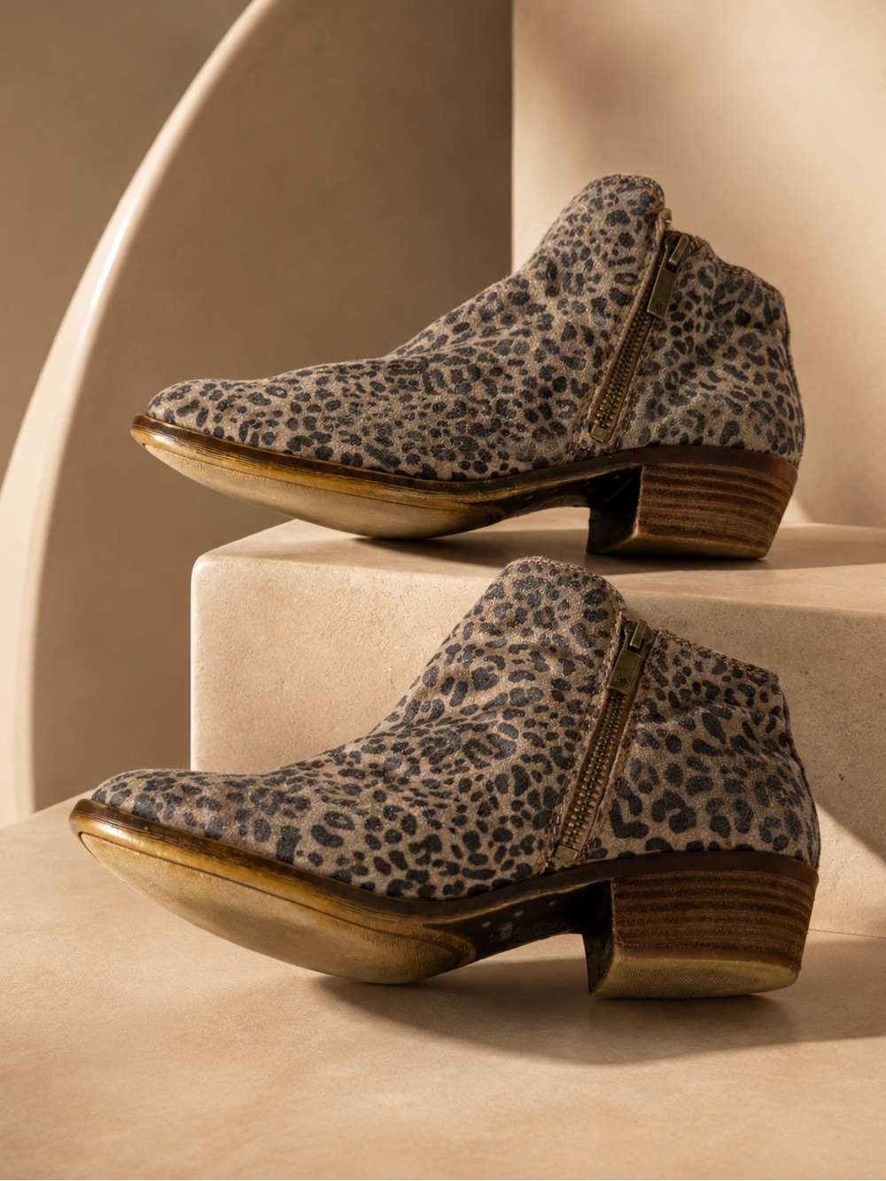 Lucky Brand Leopard Print Suede Ankle Booties Western Boot Size 8